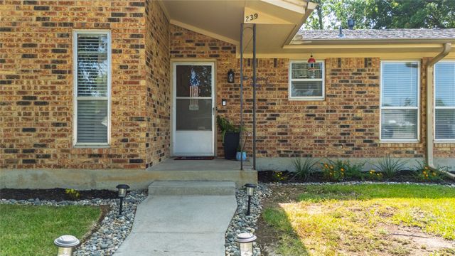 239 S Pine Street, Muenster, TX 76252