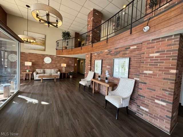 3675 Clague Road 409, North Olmsted, OH 44070