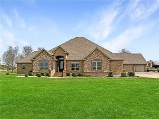 12198 Little Elm Road, Farmington, AR 72730