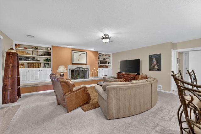 7916 Charger Trail NE, Albuquerque, NM 87109