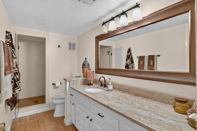 7916 Charger Trail NE, Albuquerque, NM 87109