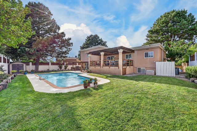7916 Charger Trail NE, Albuquerque, NM 87109