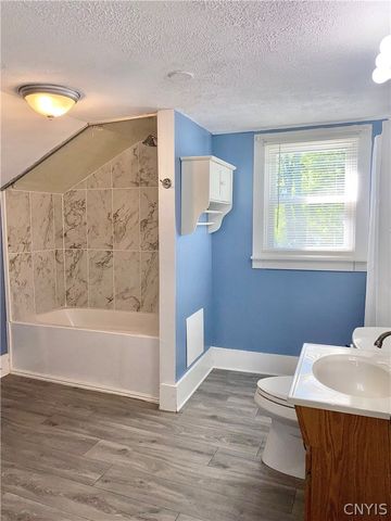 142 East Oneida Street, Oswego, NY 13126