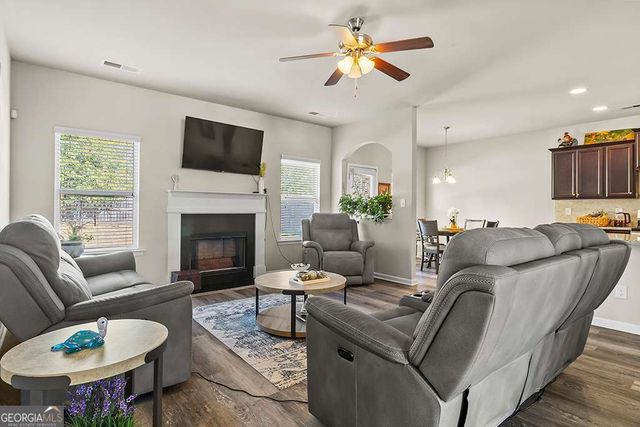 184 Amelia Drive, Byron, GA 31008