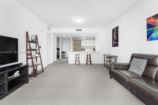 1100 S Miami Ave 1602, Miami, FL 33130