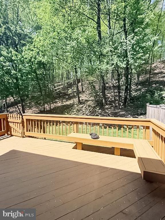 Image 6 of property listing at 9228 OWINGS CHOICE CT, Owings Mills, MD 21117