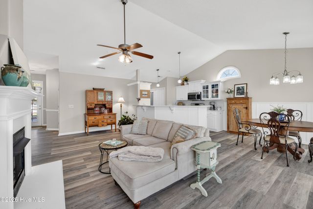 400 Azalea Drive, Hampstead, NC 28443