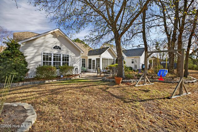 400 Azalea Drive, Hampstead, NC 28443