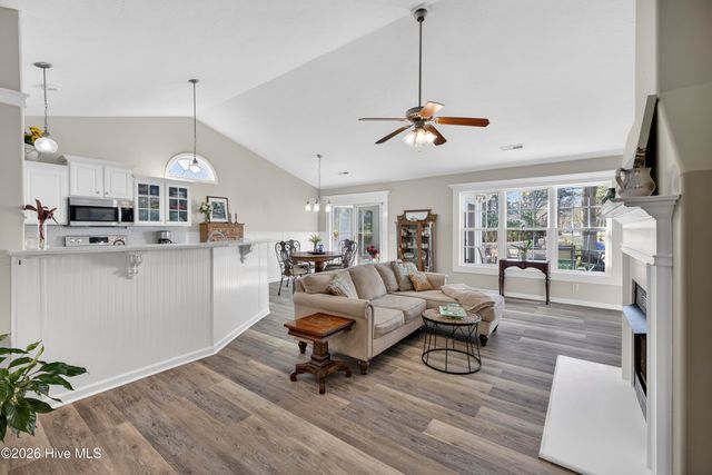 400 Azalea Drive, Hampstead, NC 28443