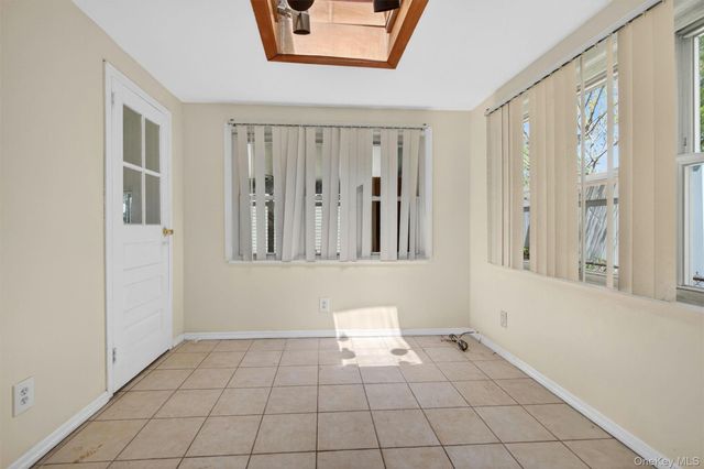500 Pershing Boulevard, Rockville Centre, NY 11570