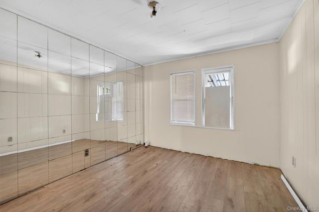 500 Pershing Boulevard, Rockville Centre, NY 11570