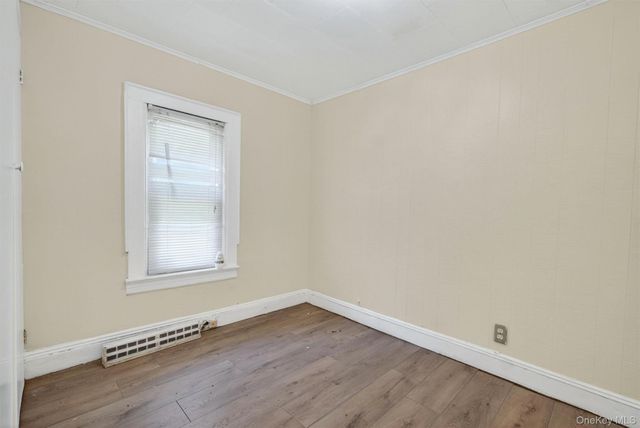 500 Pershing Boulevard, Rockville Centre, NY 11570