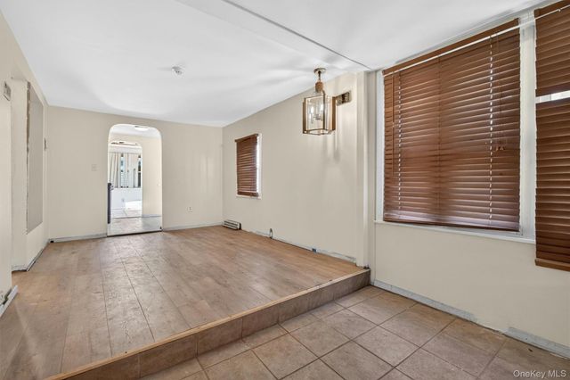 500 Pershing Boulevard, Rockville Centre, NY 11570