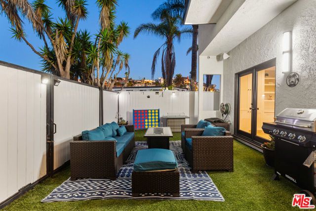 6669 Vista Del Mar, Playa Del Rey (los Angeles), CA 90293