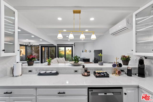 6669 Vista Del Mar, Playa Del Rey (los Angeles), CA 90293