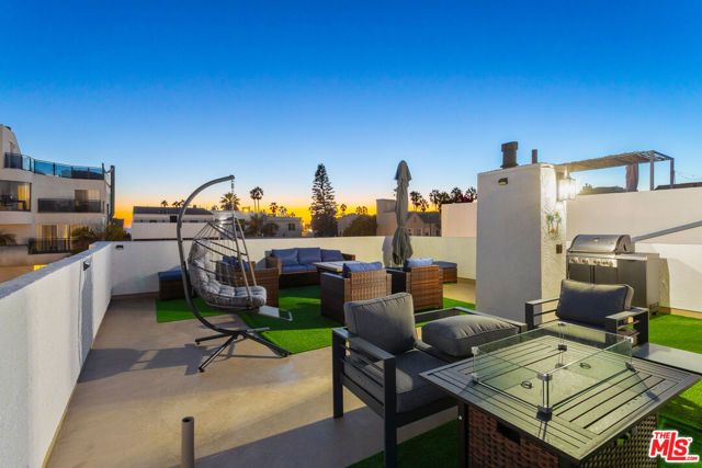 6669 Vista Del Mar, Playa Del Rey (los Angeles), CA 90293