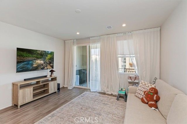 129 Dove Lndg, Covina, CA 91722