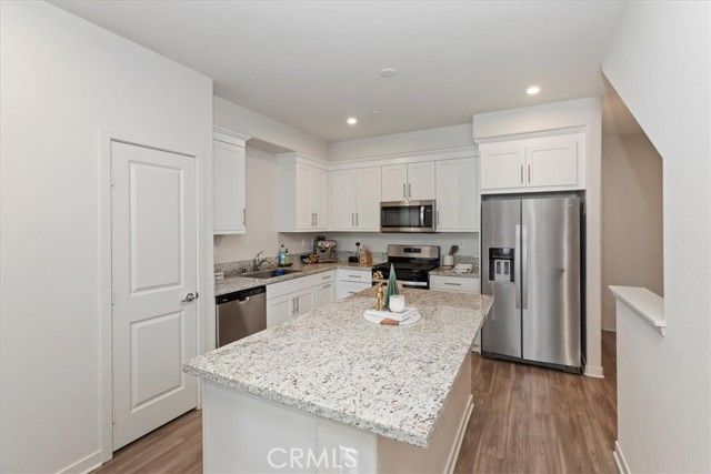 129 Dove Lndg, Covina, CA 91722