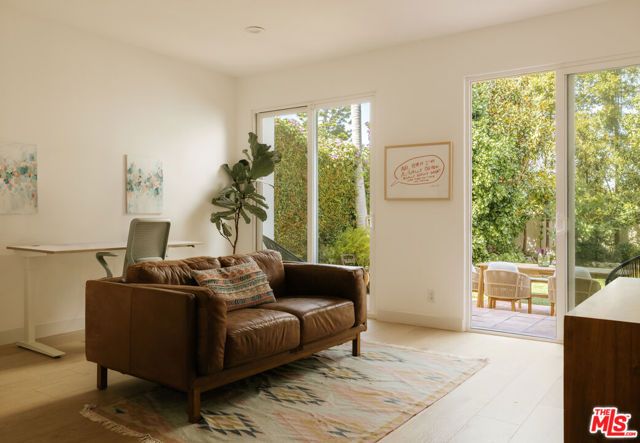 2341 32nd Street, Santa Monica, CA 90405