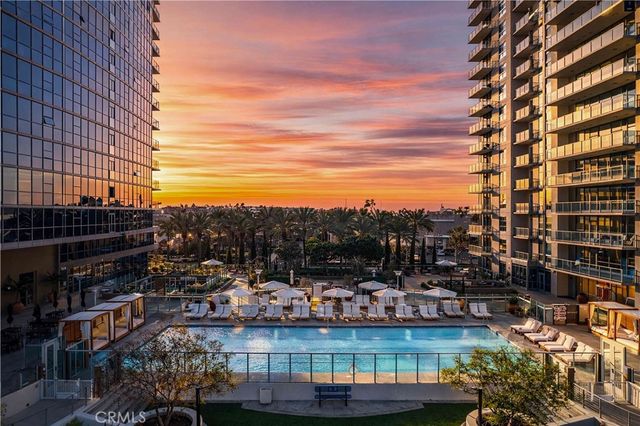 9 MacArthur Place 1404, Santa Ana, CA 92707