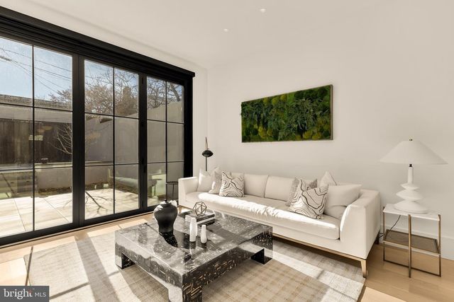 639 E ST SE, Washington, DC 20003