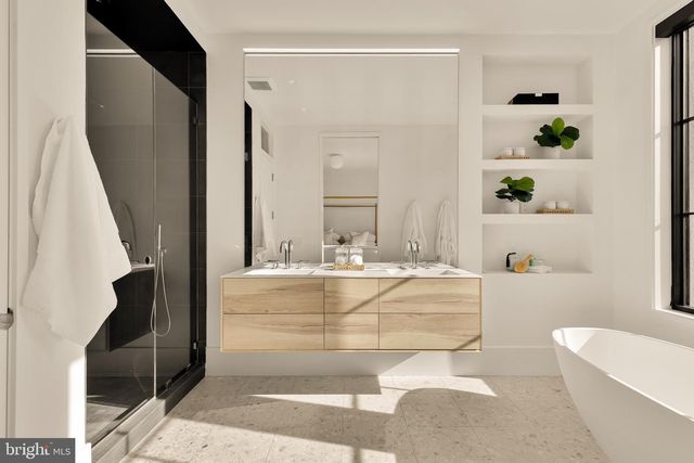 639 E ST SE, Washington, DC 20003