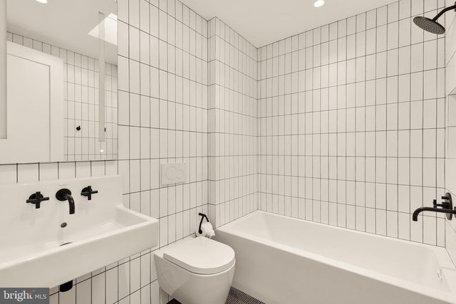 639 E ST SE, Washington, DC 20003