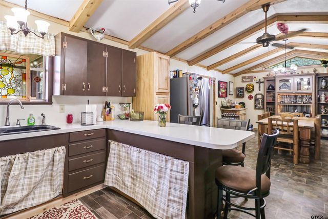 614 Maple, Cushing, TX 75760