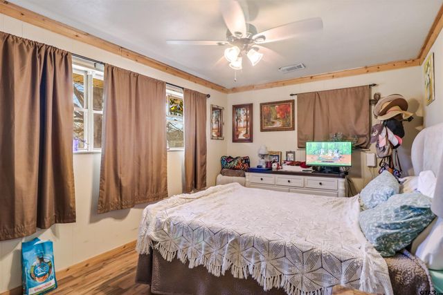 614 Maple, Cushing, TX 75760