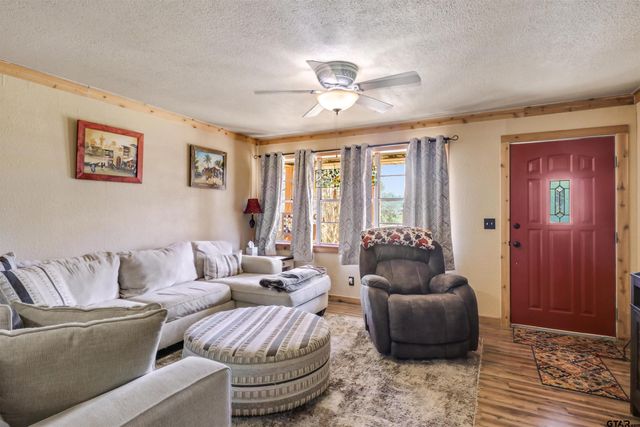 614 Maple, Cushing, TX 75760