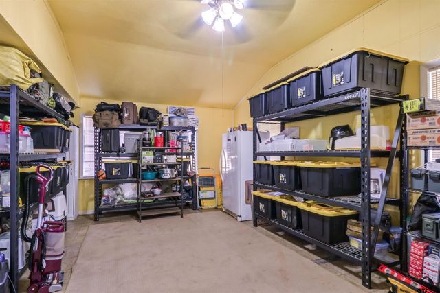 614 Maple, Cushing, TX 75760