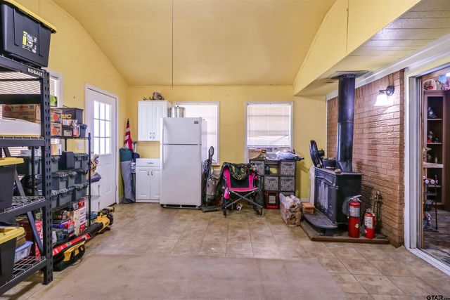 614 Maple, Cushing, TX 75760