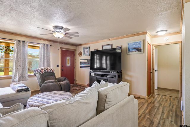 614 Maple, Cushing, TX 75760