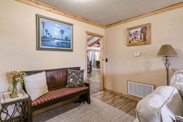 614 Maple, Cushing, TX 75760