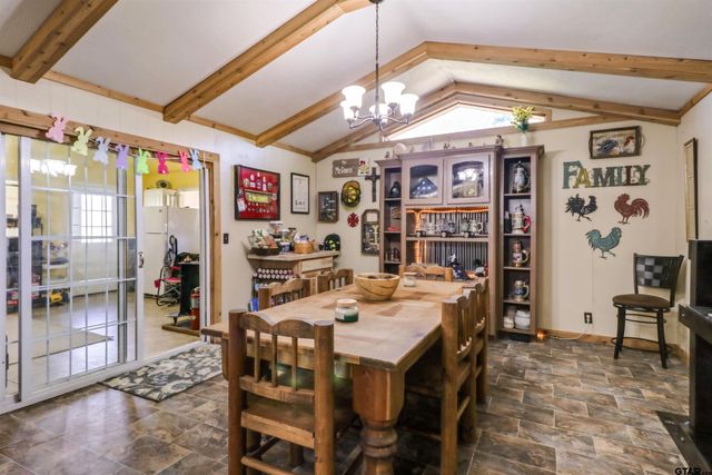 614 Maple, Cushing, TX 75760