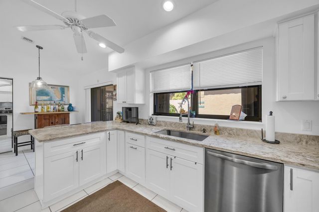 2735 SW Mariposa Circle, Palm City, FL 34990