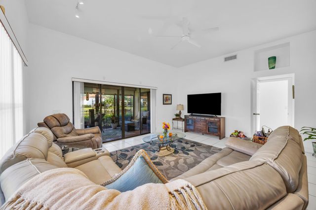 2735 SW Mariposa Circle, Palm City, FL 34990