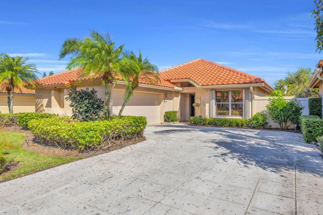 2735 SW Mariposa Circle, Palm City, FL 34990