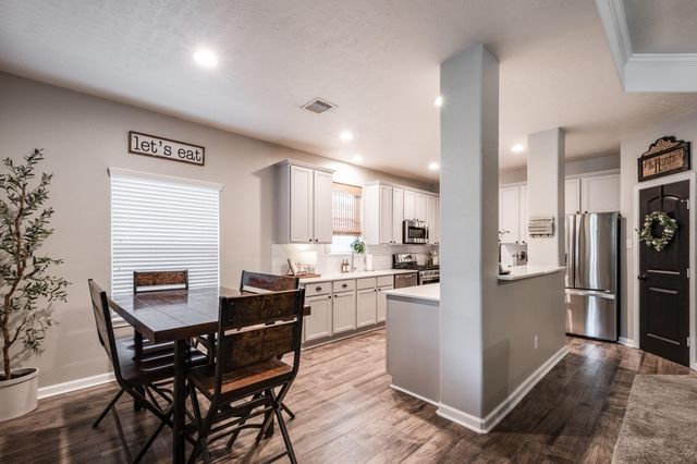 3748 Armand Drive, Dickinson, TX 77539