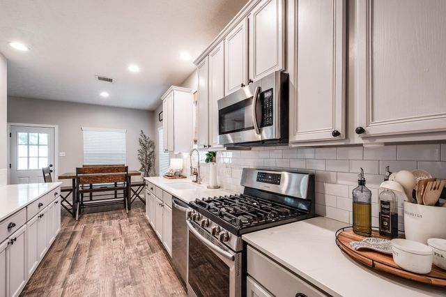 3748 Armand Drive, Dickinson, TX 77539