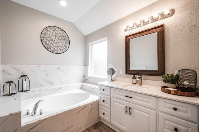 3748 Armand Drive, Dickinson, TX 77539