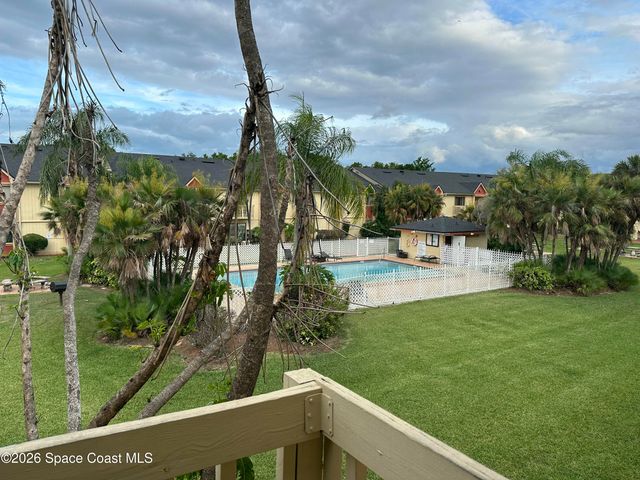 2130 Forest Knoll Drive NE 202, Palm Bay, FL 32905