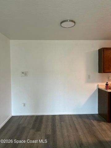 2130 Forest Knoll Drive NE 202, Palm Bay, FL 32905