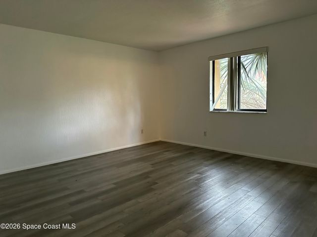 2130 Forest Knoll Drive NE 202, Palm Bay, FL 32905