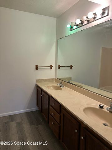 2130 Forest Knoll Drive NE 202, Palm Bay, FL 32905