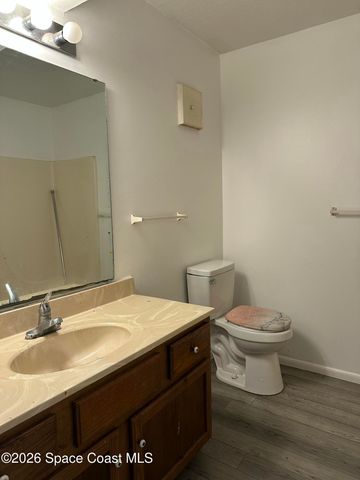 2130 Forest Knoll Drive NE 202, Palm Bay, FL 32905