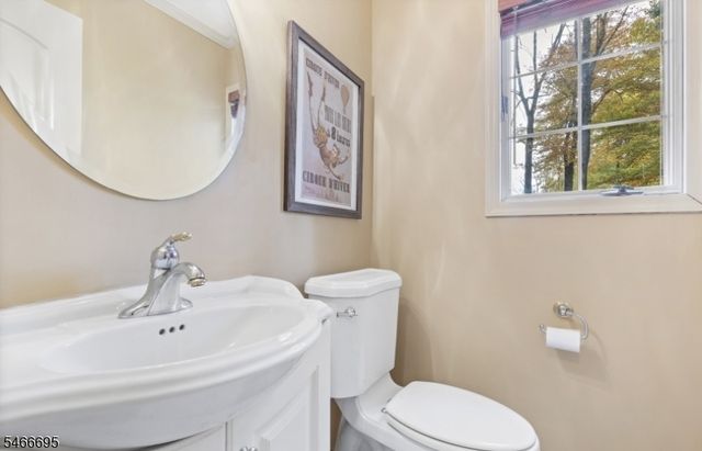 8 Stacy Ln, Bernards Twp., NJ 07920