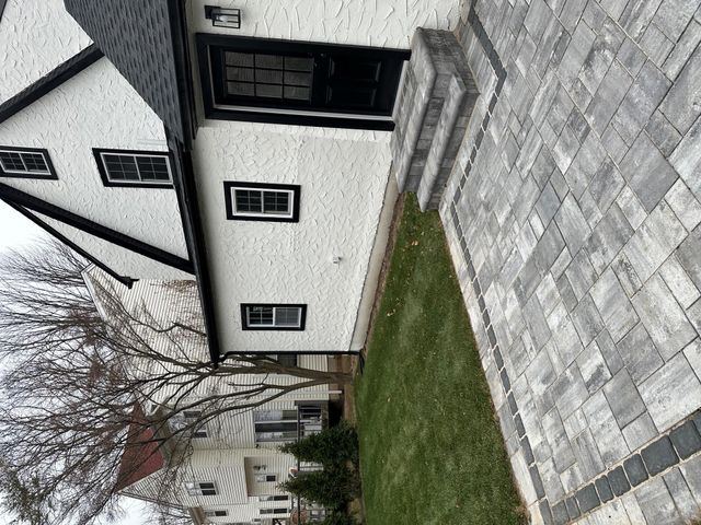 61 Oakland Avenue, Port Washington, NY 11050