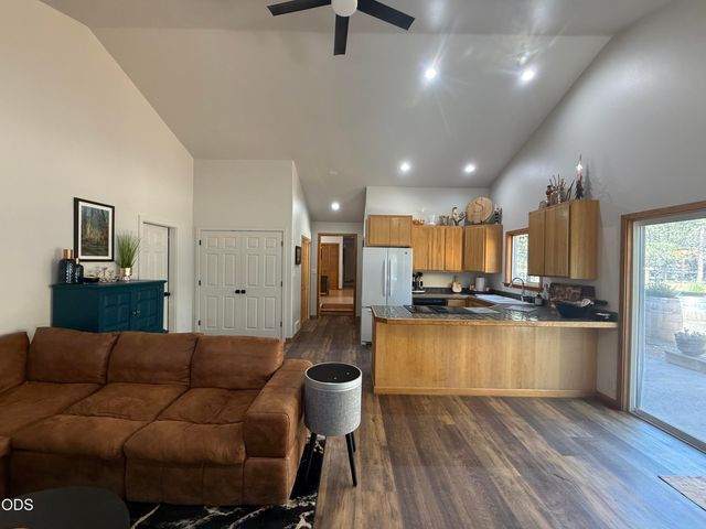 54474 Huntington Road, Bend, OR 97707