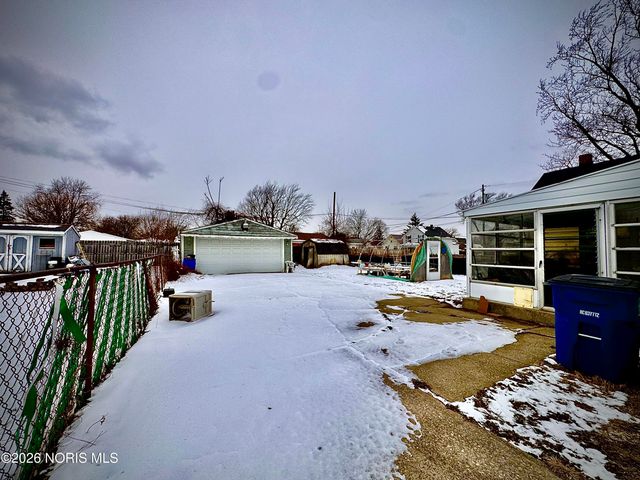 558 Thurston Street, Toledo, OH 43605